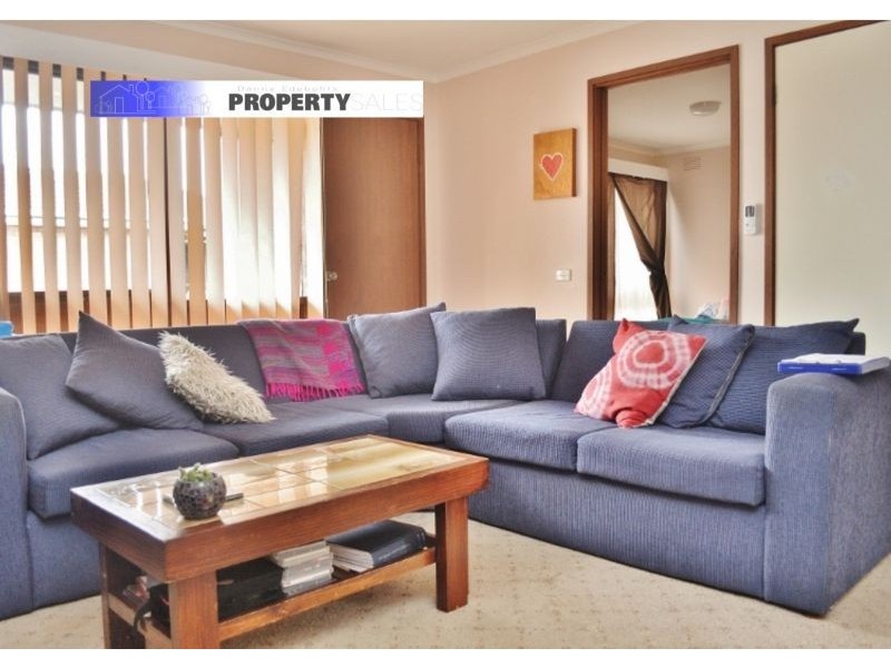 2/45 Dinwoodie Drive, Newborough VIC 3825