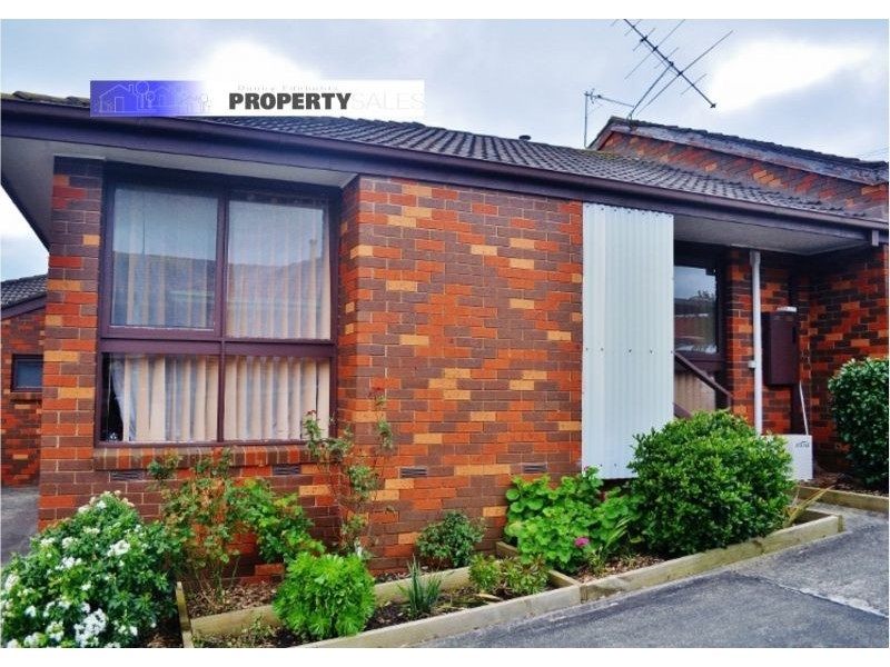 2/45 Dinwoodie Drive, Newborough VIC 3825