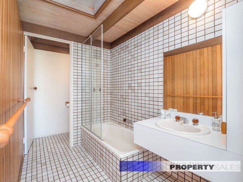 30 Fairway Drive, Yallourn VIC 3825