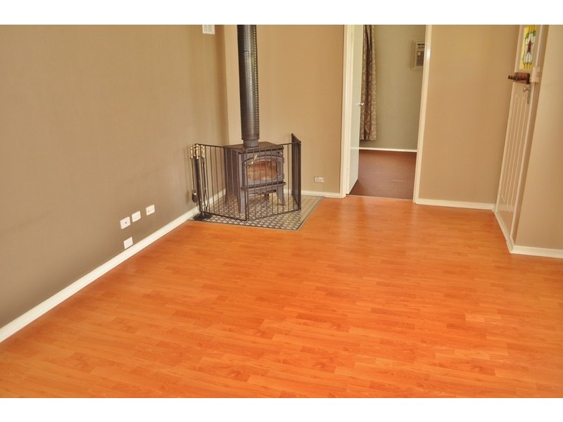 16 Staff Street, Moe VIC 3825