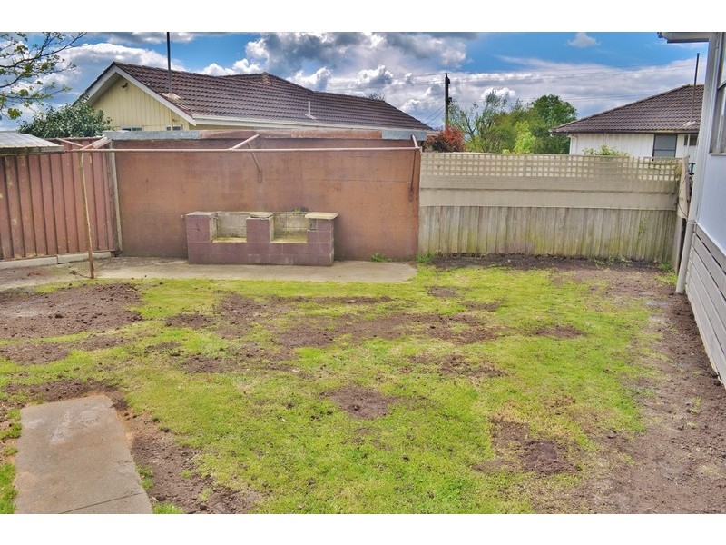 16 Staff Street, Moe VIC 3825