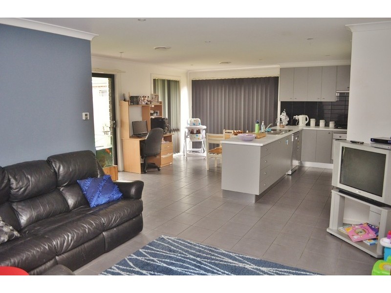 16 Montane Boulevard, Newborough VIC 3825
