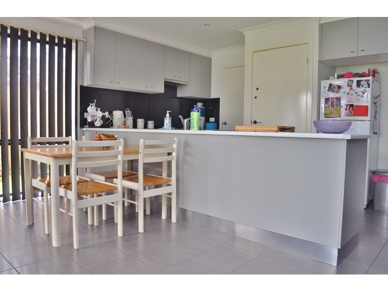 16 Montane Boulevard, Newborough VIC 3825