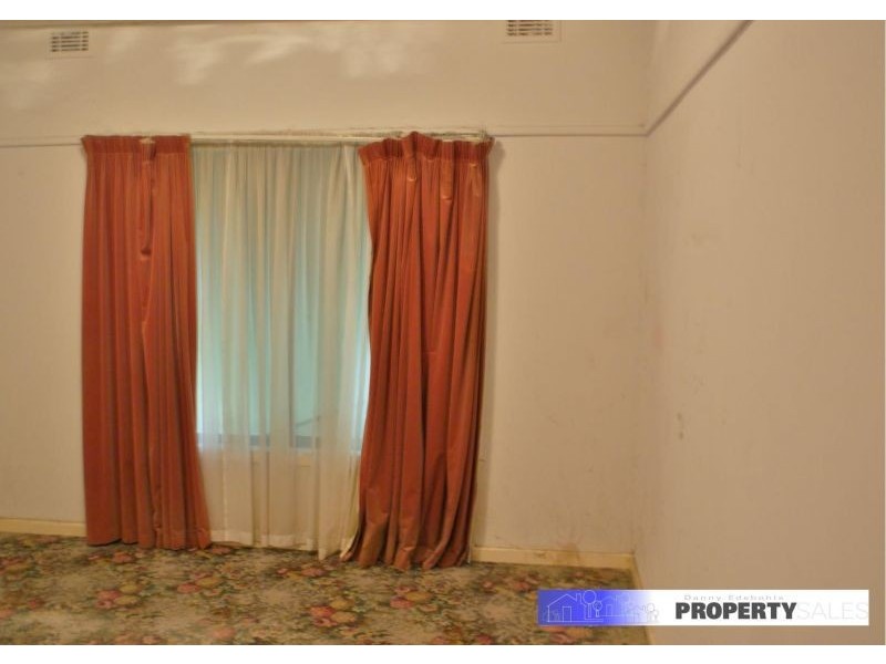 12 Hinkler Street, Moe VIC 3825