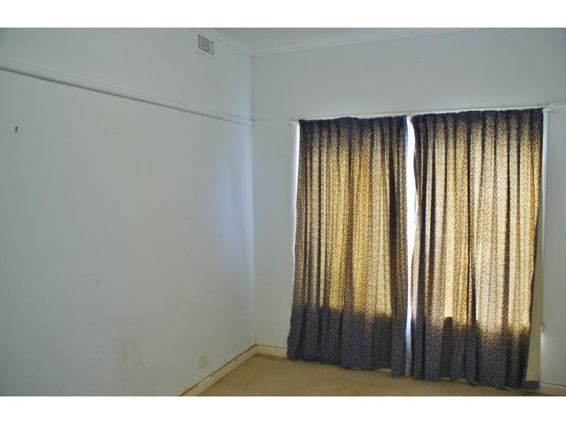 12 Hinkler Street, Moe VIC 3825