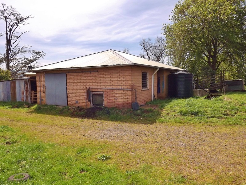 100  Paynters Road, Hill End VIC 3825