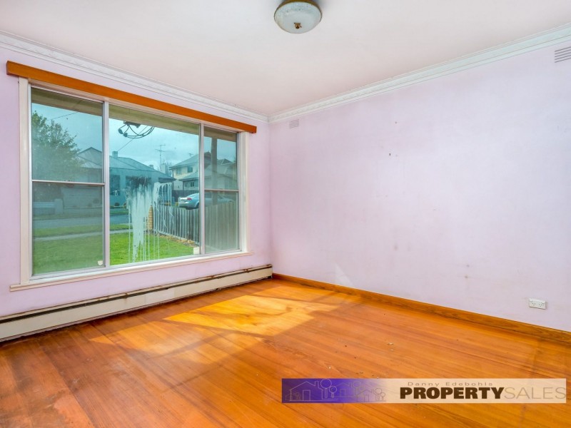 7 Law Street, Newborough VIC 3825