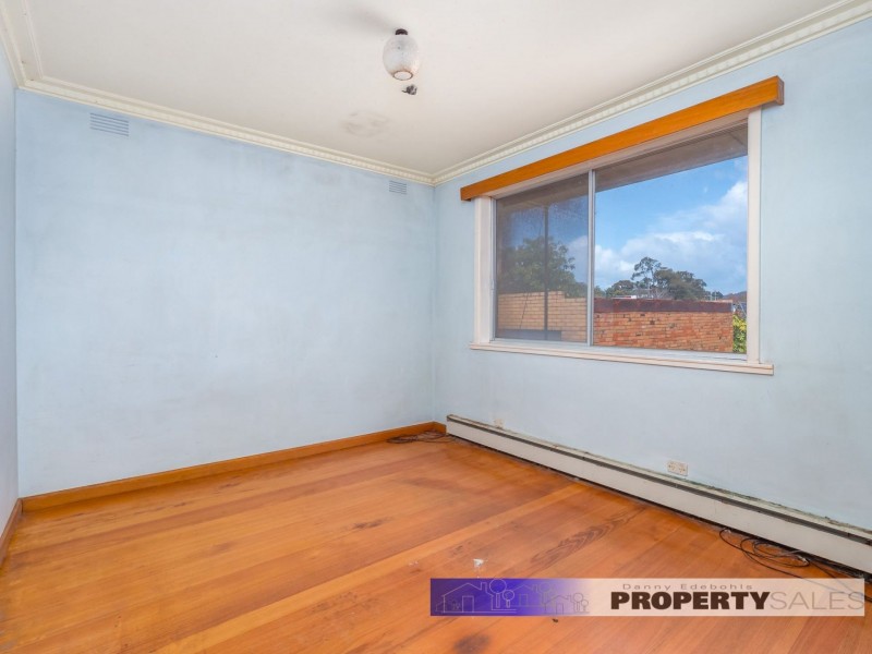 7 Law Street, Newborough VIC 3825