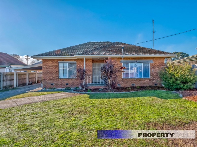24 Trent Street, Newborough VIC 3825