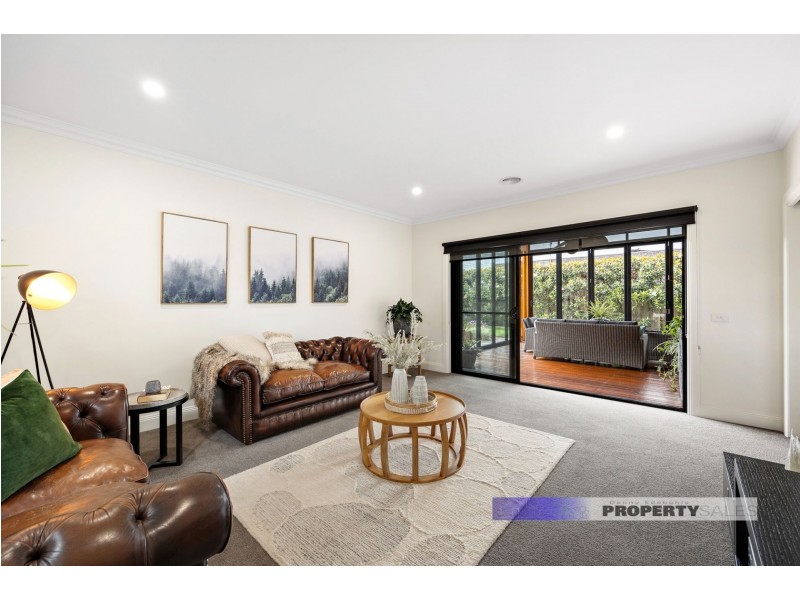 14 Rotheram Court, Trafalgar VIC 3824
