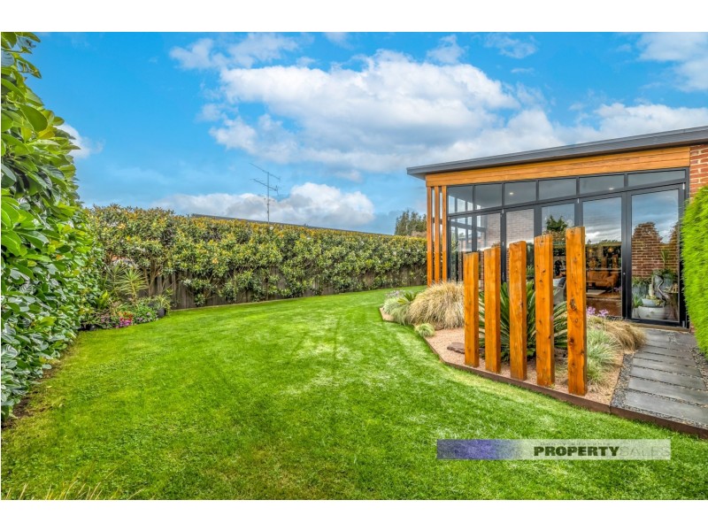 14 Rotheram Court, Trafalgar VIC 3824