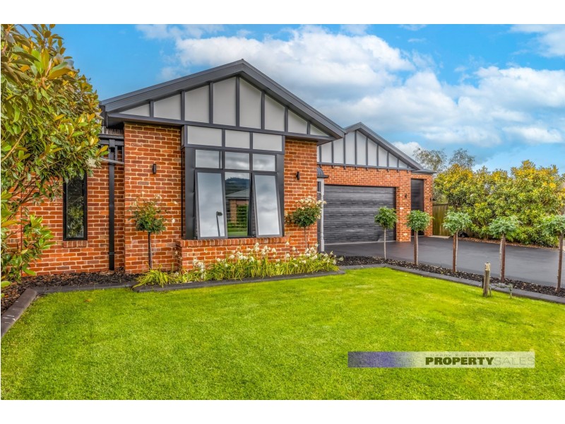 14 Rotheram Court, Trafalgar VIC 3824