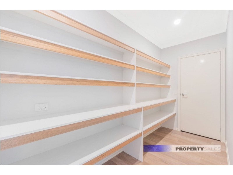 31 Shanahan Parade, Newborough VIC 3825