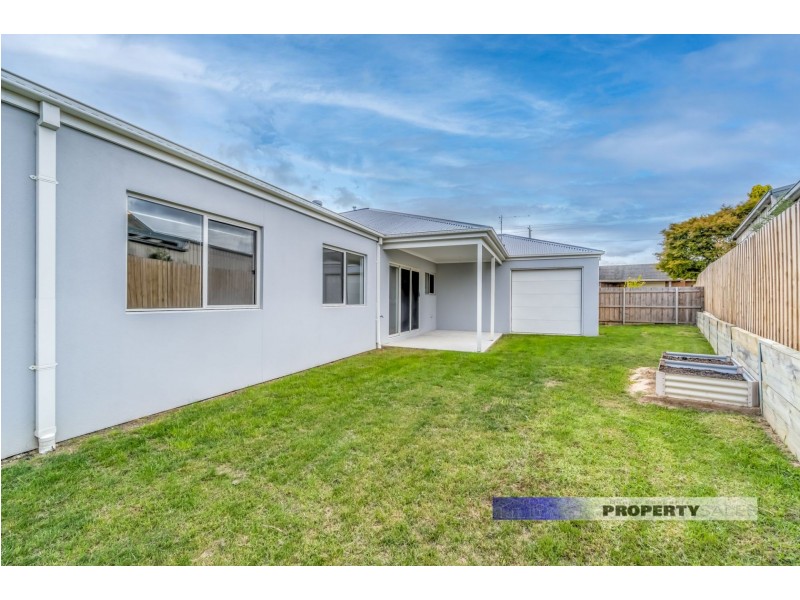 31 Shanahan Parade, Newborough VIC 3825