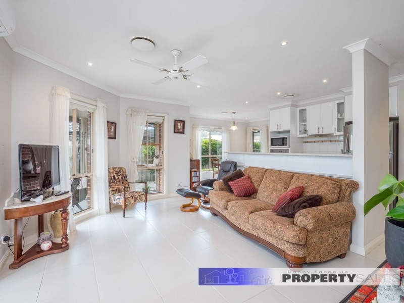 11 Vincent Boulevard, Trafalgar VIC 3824