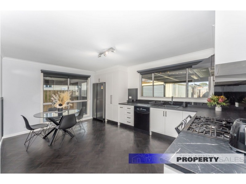 37 Koornalla Street, Newborough VIC 3825