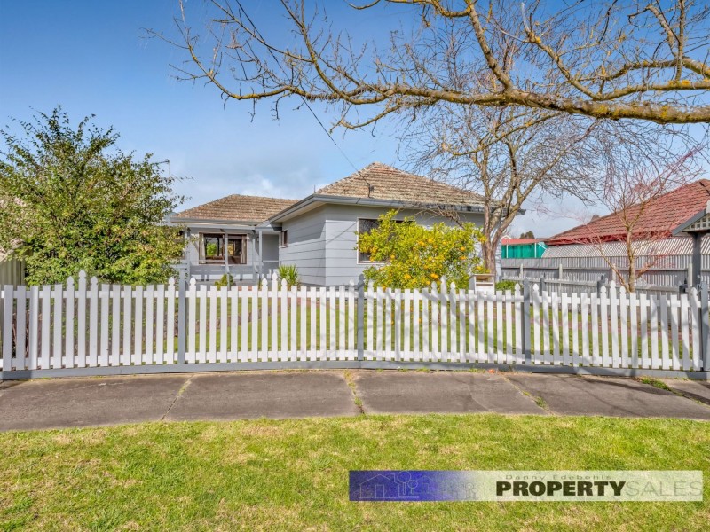 21 Avon Court, Newborough VIC 3825