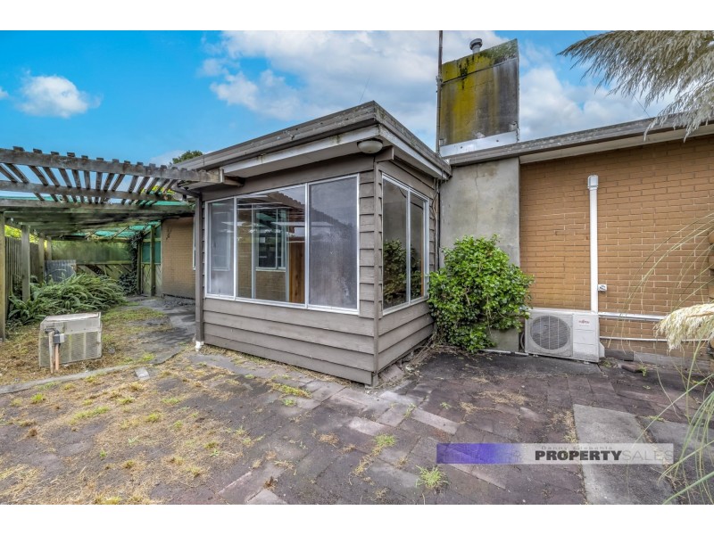 18 Belbrook Street, Newborough VIC 3825