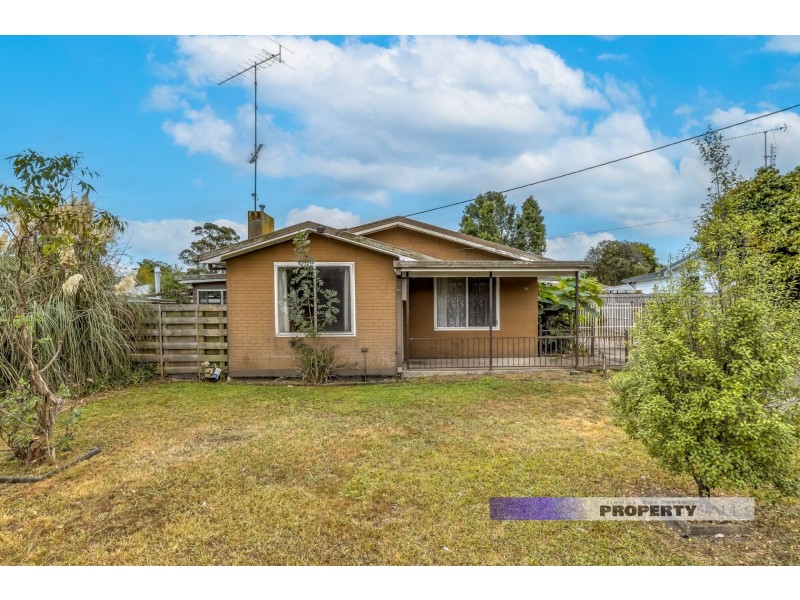 18 Belbrook Street, Newborough VIC 3825