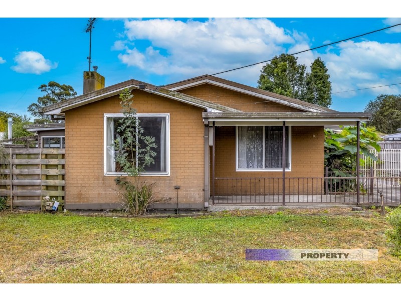 18 Belbrook Street, Newborough VIC 3825