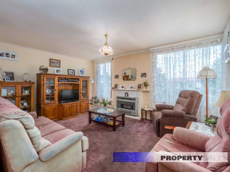 17 Mirboo Street, Newborough VIC 3825