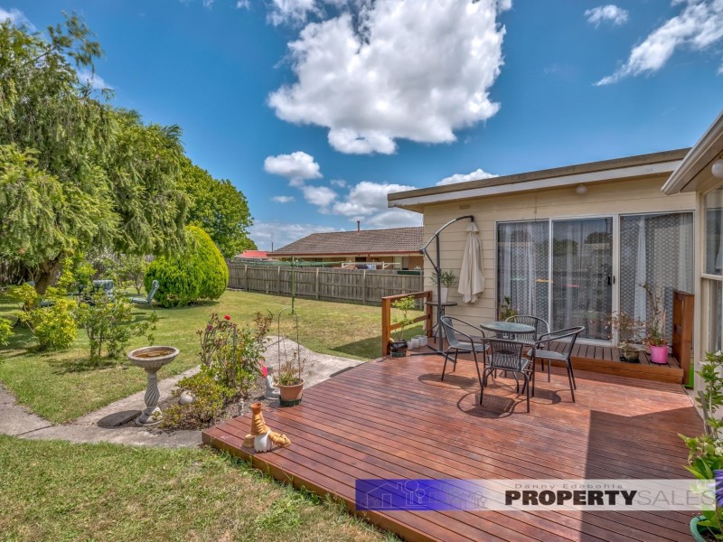 17 Mirboo Street, Newborough VIC 3825