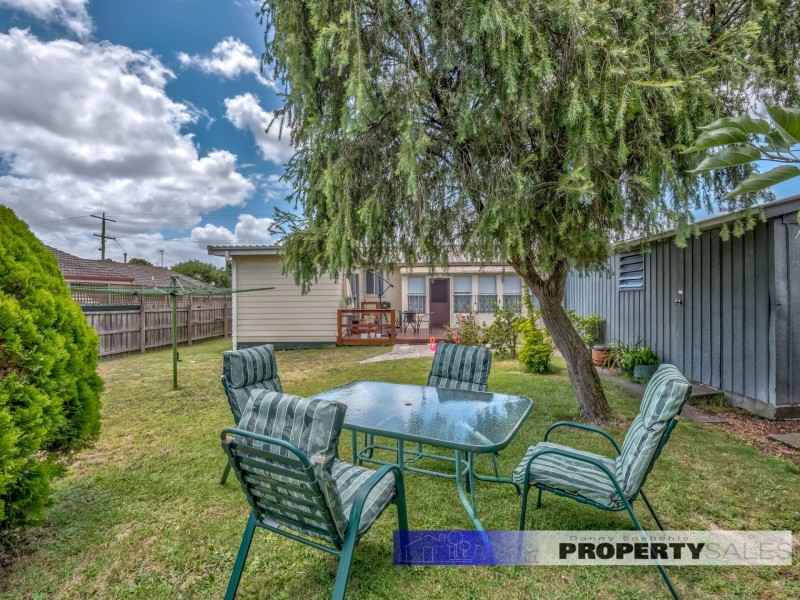 17 Mirboo Street, Newborough VIC 3825
