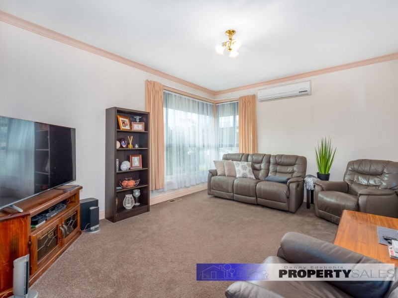 70 Service Road, Moe VIC 3825