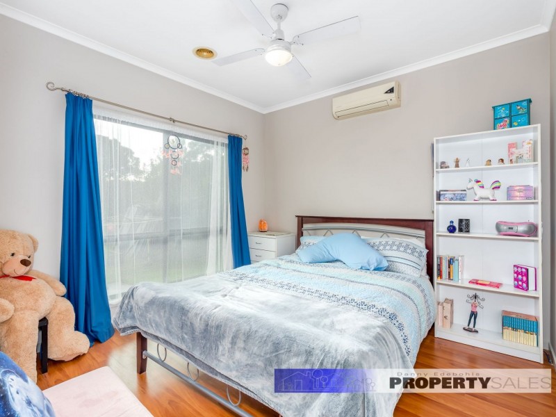 49 Chamberlain Road, Newborough VIC 3825