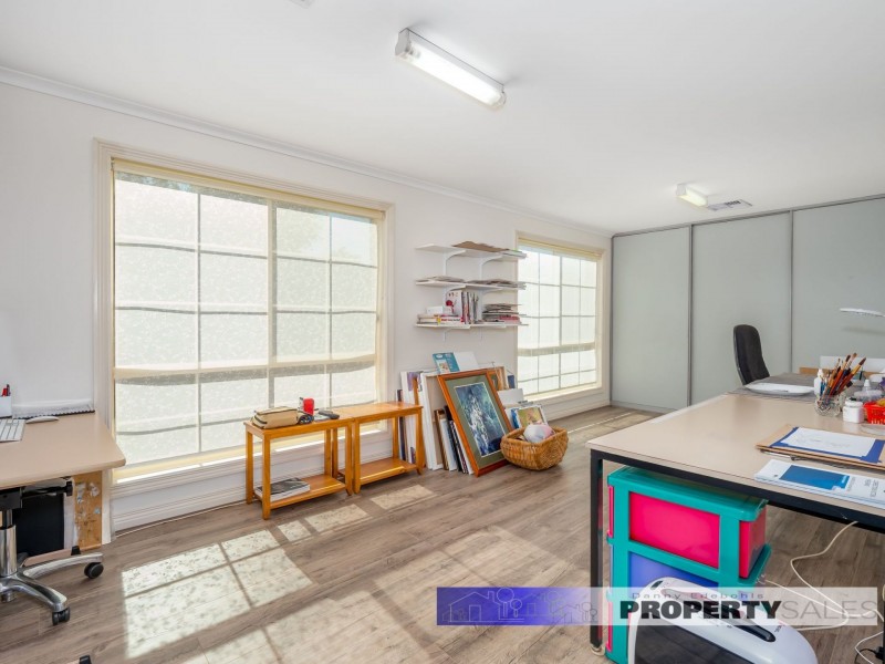 9 Sherwood Court, Newborough VIC 3825