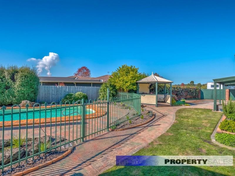 9 Sherwood Court, Newborough VIC 3825