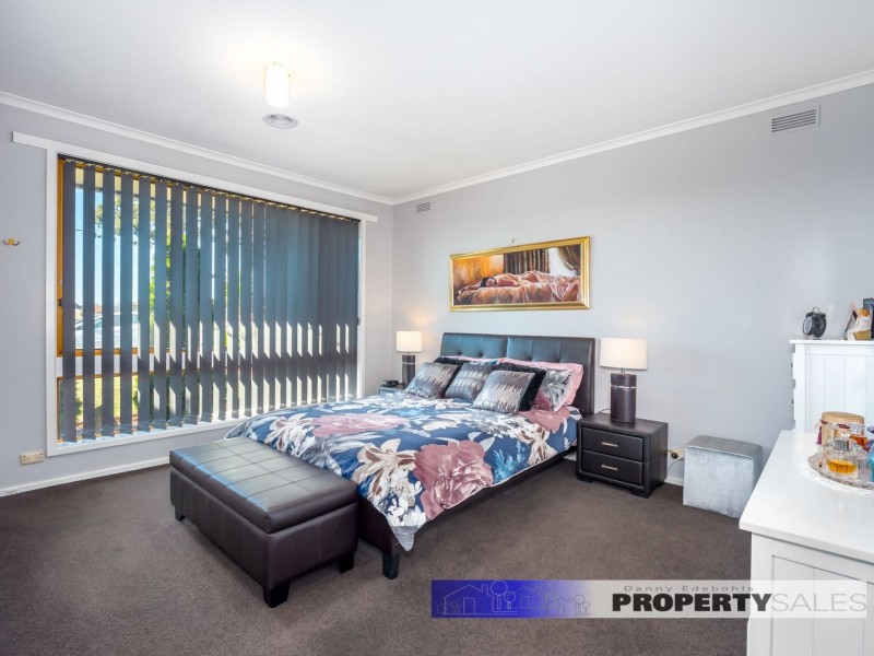 304 Old Sale Road, Newborough VIC 3825