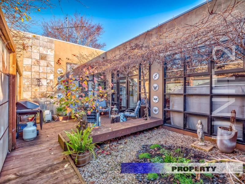 1 & 2/4 Gladstone Street, Moe VIC 3825