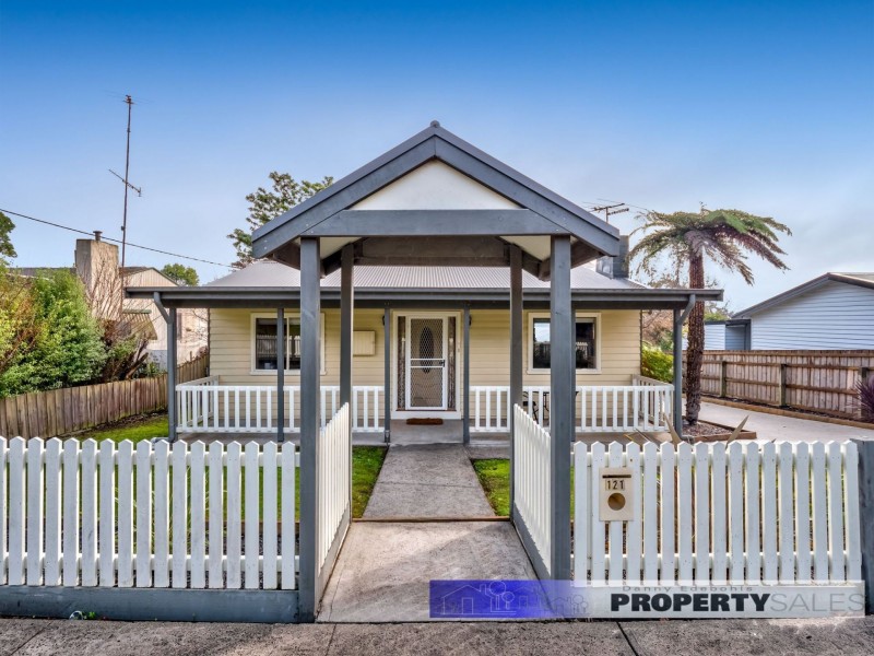 121 Monash Road, Newborough VIC 3825