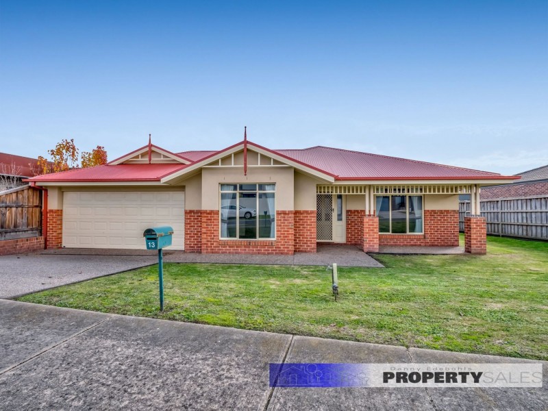 13 Leadbeater Mews, Newborough VIC 3825