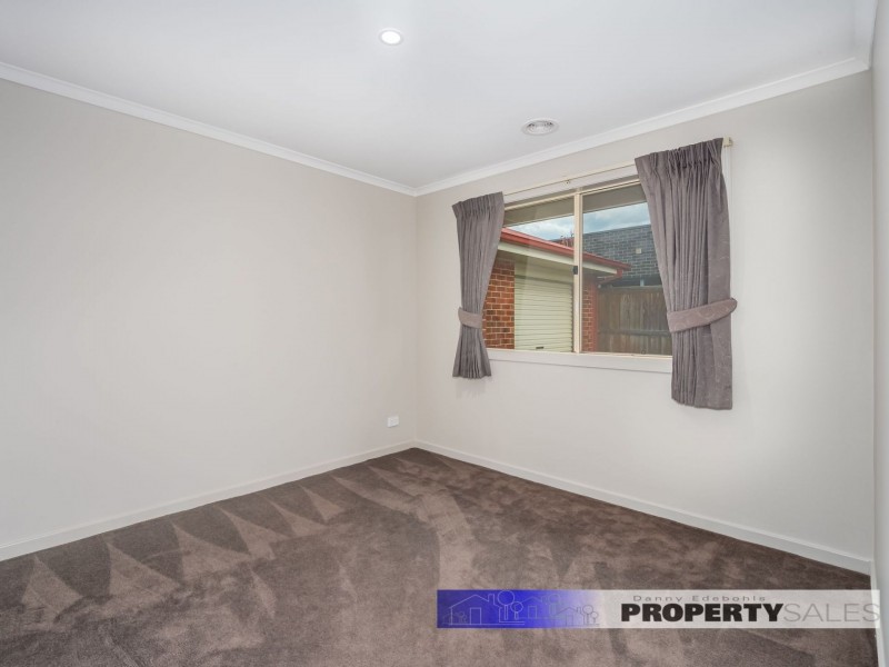 13 Leadbeater Mews, Newborough VIC 3825