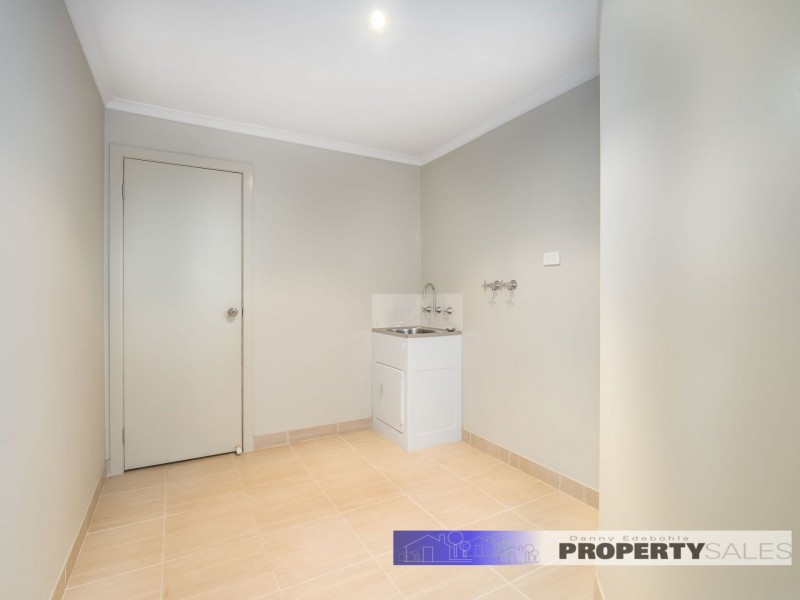 13 Leadbeater Mews, Newborough VIC 3825