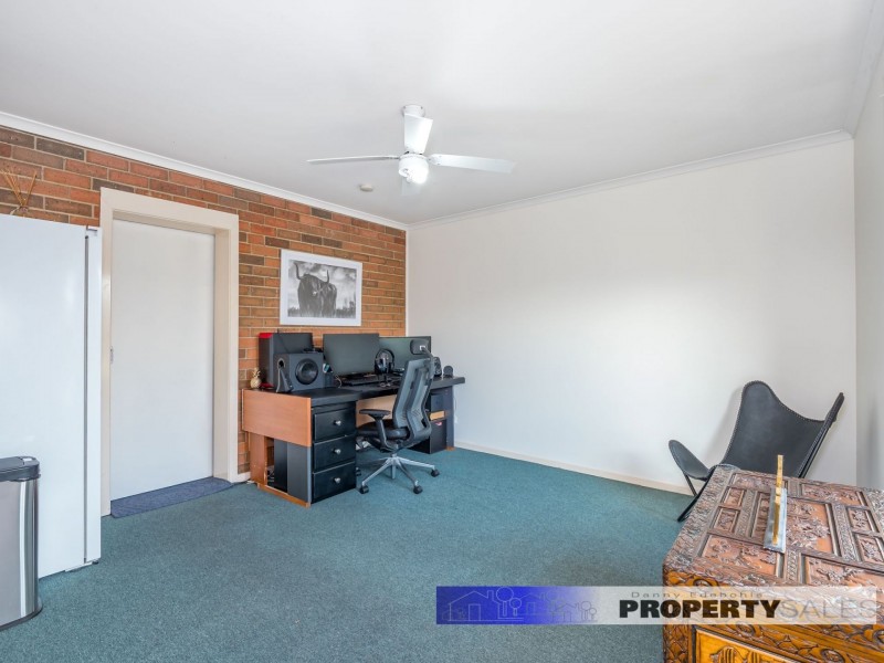 7 Barton Street, Newborough VIC 3825