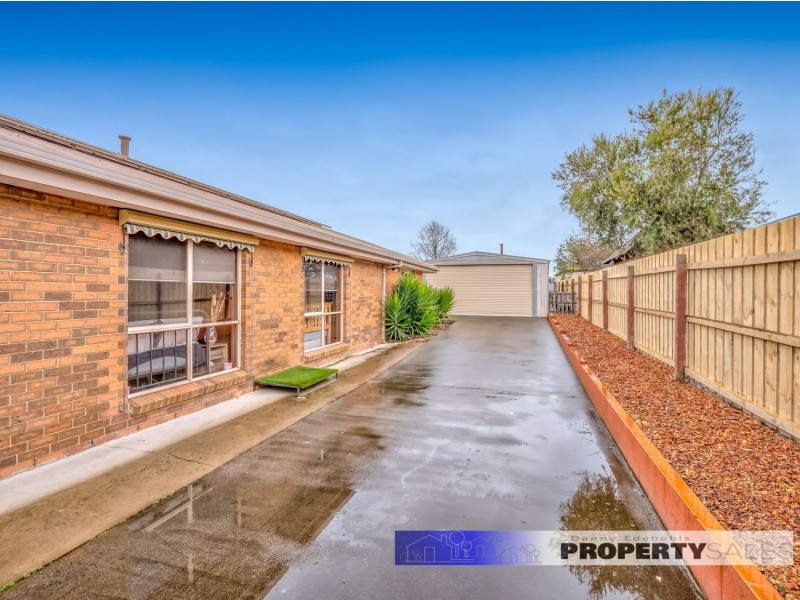 7 Barton Street, Newborough VIC 3825