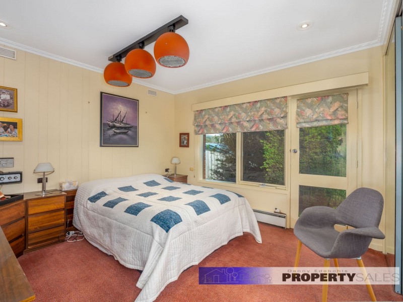 11-13 Coalville Road, Moe VIC 3825
