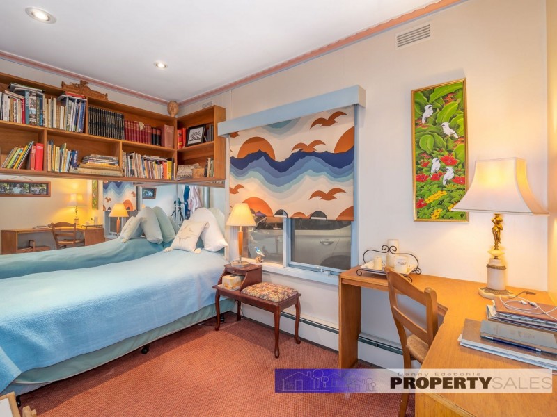 11-13 Coalville Road, Moe VIC 3825