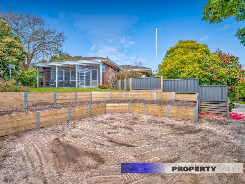 11-13 Coalville Road, Moe VIC 3825