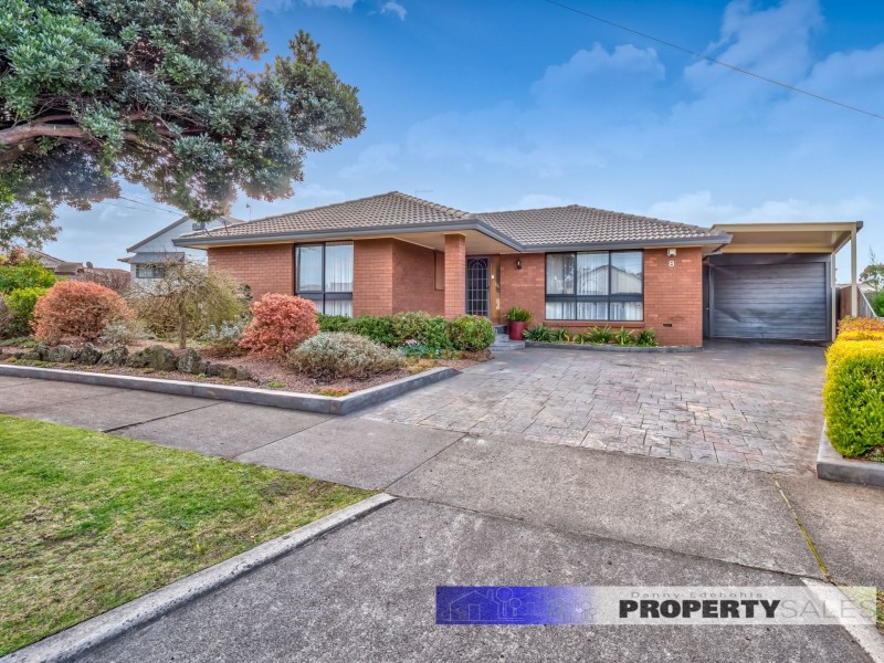 8 Tresswell Avenue, Newborough VIC 3825