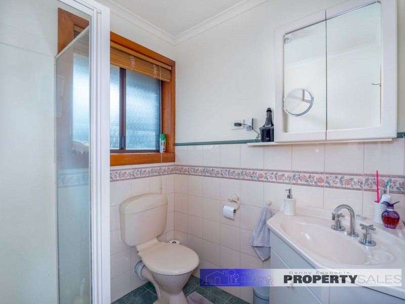 8 Tresswell Avenue, Newborough VIC 3825