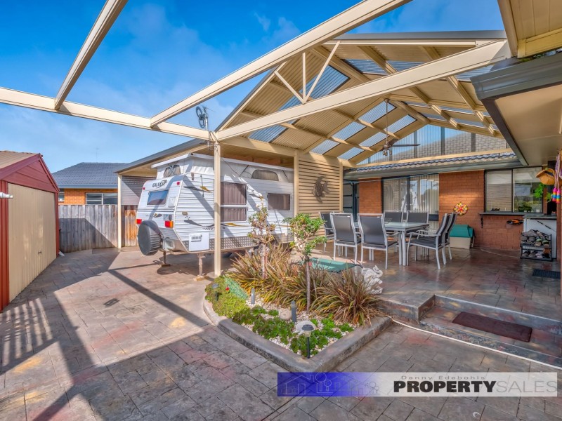 8 Tresswell Avenue, Newborough VIC 3825
