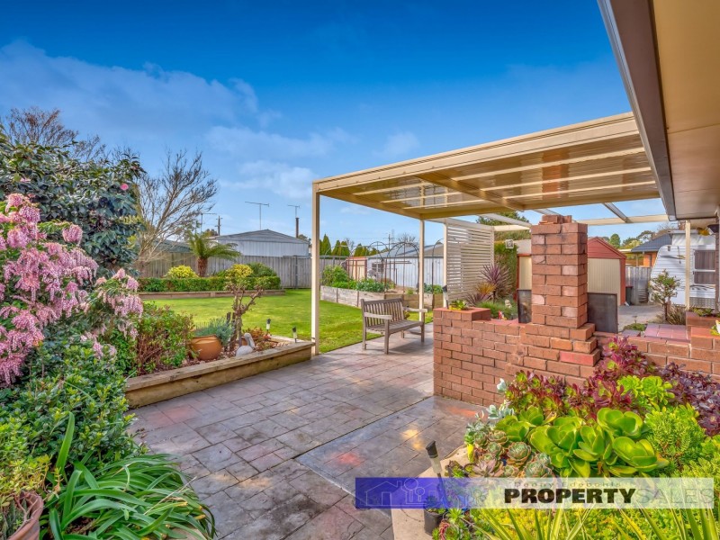 8 Tresswell Avenue, Newborough VIC 3825