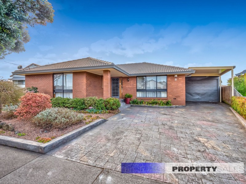 8 Tresswell Avenue, Newborough VIC 3825