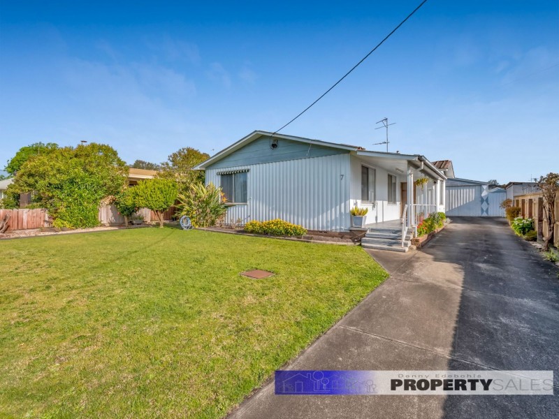 7 Mirboo Street, Newborough VIC 3825