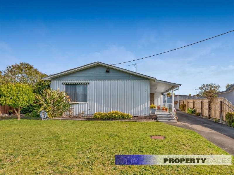 7 Mirboo Street, Newborough VIC 3825