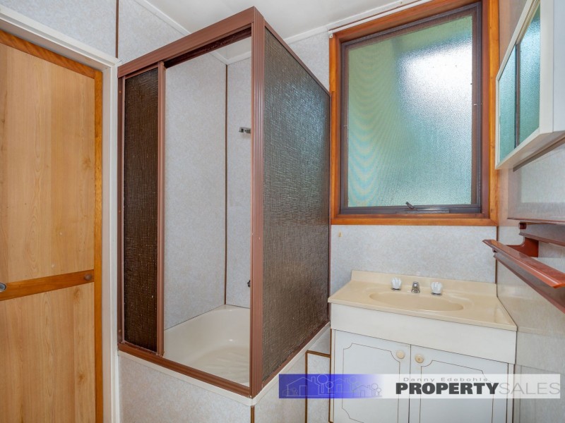 17 Boolarra Avenue, Newborough VIC 3825